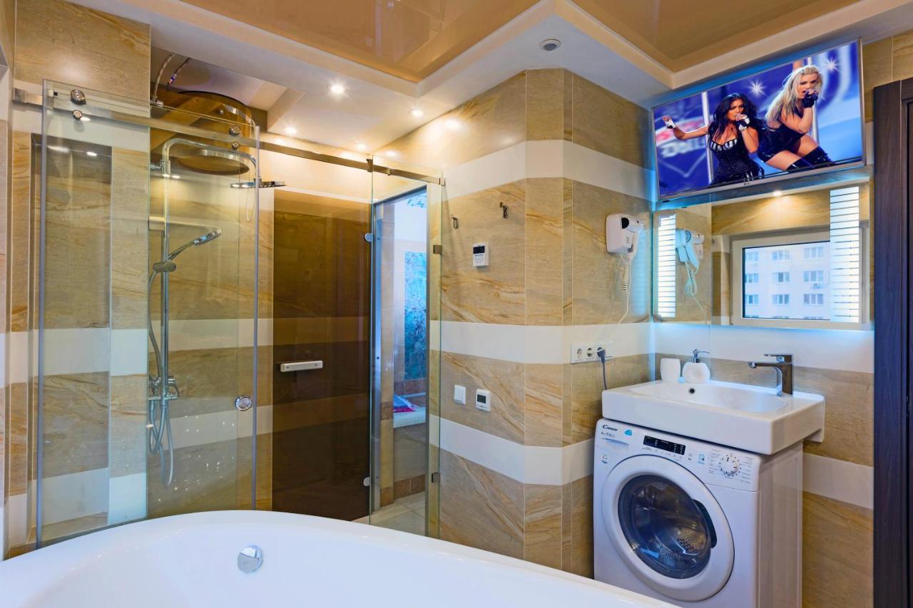 Hammam , Big Jacuzzi ,Sauna , 2 Bedroom , Khrechatik Kiev Ngoại thất bức ảnh