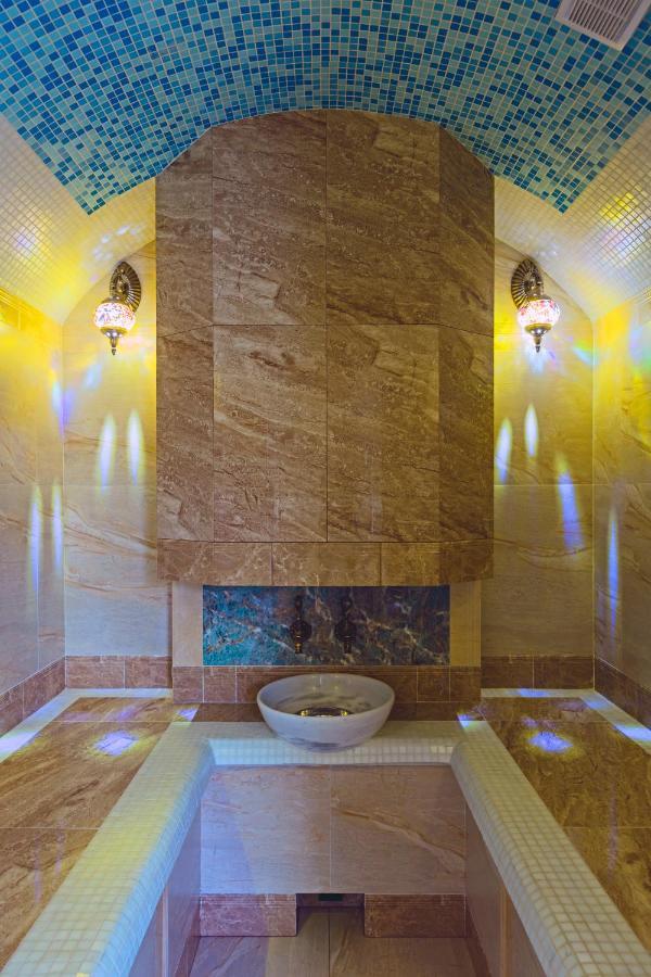 Hammam , Big Jacuzzi ,Sauna , 2 Bedroom , Khrechatik Kiev Ngoại thất bức ảnh